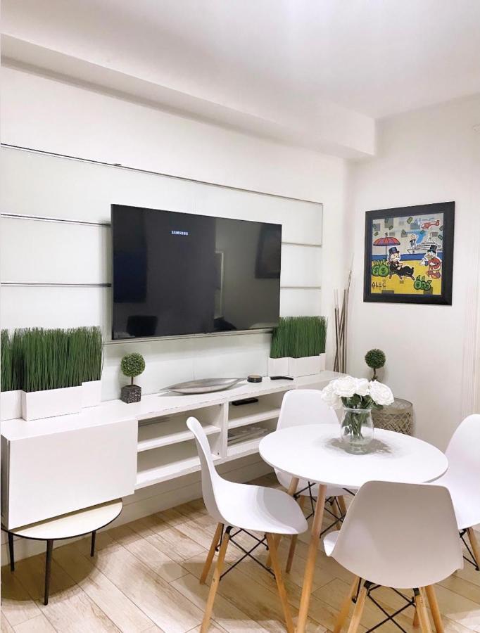 2 Bedroom Ocean Drive Newly Renovated Маями Бийч Екстериор снимка